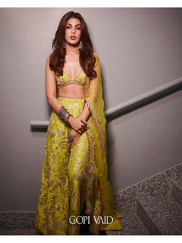 Gopi Vaid - Rhea Chakraborty In Golconda Sukoon Bralette And Sharara With Dupatta