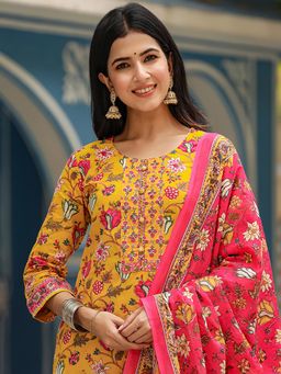 Vaamsi - Cotton Blend Printed Kurta Pant Dupatta (Set of 3)