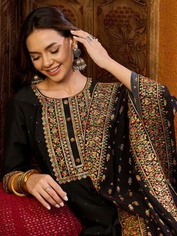 Vaamsi - Women Black Silk Blend Embellished Straight Kurta with Pant and Dupatta (Set of 3)