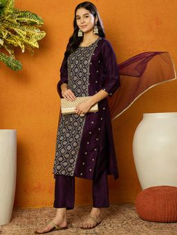 Vaamsi - Women Purple Silk Blend Ethnic Motifs Embroidered Straight Suit (Set of 3)
