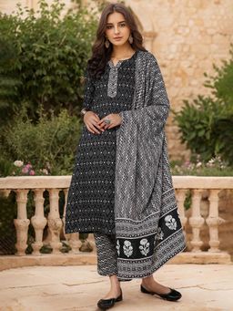 Vaamsi - Women Black Rayon Blend Geometric Printed Straight Suit (Set of 3)