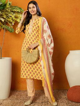 Vaamsi - Women Yellow Rayon Blend Floral Printed Straight Suit (Set of 3)