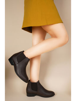 SHUZ TOUCH - Women Brown Solid Chelsea Boots