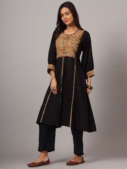 DART STUDIO - Black Hand embroidered Kalamkari Kurta