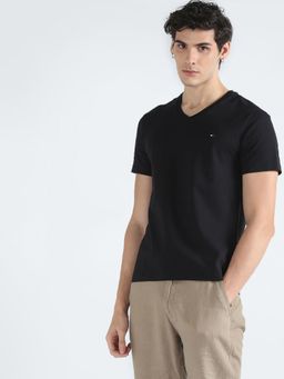 Tommy Hilfiger - Black Solid Slim Fit Cotton T-Shirt