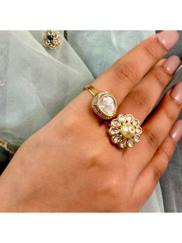 Shop Naymee - Vintage Radiance Kundan Ring