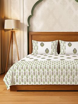 Urban Space - Rajasthani Floral Pure Cotton King Bedsheet with 2 Pillow Covers - Tarangini