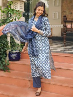 Vaamsi - Blue Floral Printed Straight Kurta with Pant and Dupatta