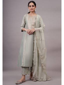 UTSAV FASHION - Women Green Embroidered Kurta & Pant with Dupatta