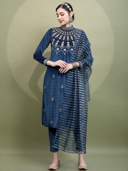 VISHUDH - Women Teal Embroidered Velvet Kurta & Pant with Dupatta