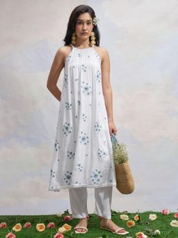 VISHUDH - Women White Vara By Floral Embroidered Regular Kurta & Pant