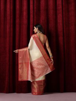 Swtantra - Cream Jacquard Saree with Red Border with Unstitched Blouse