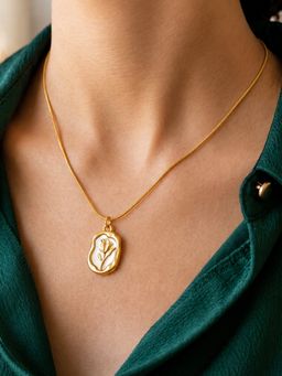 ARTKLIM - Vintage Rose Medallion Anti-Tarnish Necklace