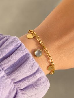 ARTKLIM - Minimalist Gold Coin and Pearl Charm Anti-Tarnish Bracelet