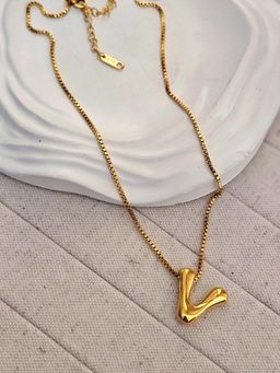 TAAHIRA JEWELLERY - 18K Gold Plated Alphabet Necklaces - V - Anti-Tarnish and Waterproof