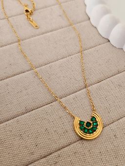 TAAHIRA JEWELLERY - 18K Gold Plated Alex Emerald Pendent Necklace - Anti-Tarnish and Waterproof