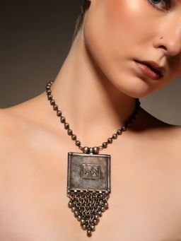 VENI - 925 Silver-Plated Oxidised Tribal Minimal Necklace