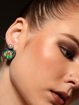 VENI - 925 Silver-Plated Contemporary Shaped Oxidised Stud Earrings