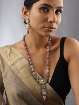 VENI - 18Kt Gold Plated Stone Studded and Beaded Bagh Jewellery Set
