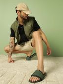 Olive color option, Currently selected