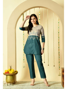 DISHWA FASHION - Women Teal Pure Cotton Embroidered Co-Ord Set
