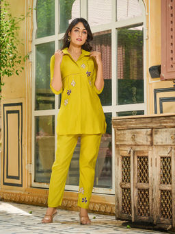 DISHWA FASHION - Women Yellow Embroidered Mirror Work Co-Ord Set