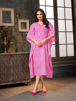 Shaily - Pink Leheriya Print Kaftan