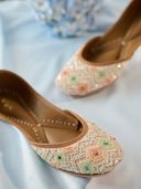 Peach color option, Sold out, Currently selected