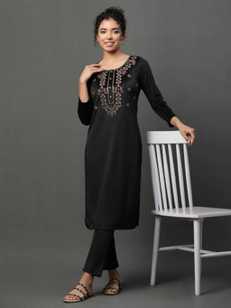 Aurelia - Black Embroidered Velvet Kurta and Pants (Set of 2)