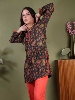 ALLUREARMOIRE - Paisley Printed Chanderi Kurti