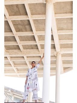 Silai Studio - Sunlit Vistas Embroidered Kurta and Pant (Set of 2)