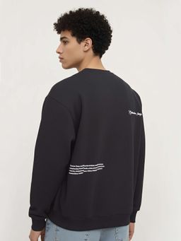 Styli - Men Black Solid Relaxed Fit Sweatshirt