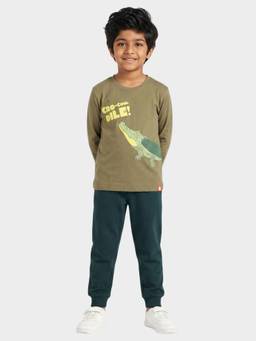 Orange Sugar - Unisex Graphic Green T-Shirt With Joggers