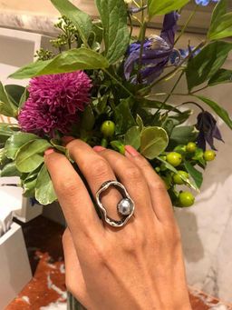 The Jewel Factor - 18K Gold Plated & Blue Pearl Cave Ring