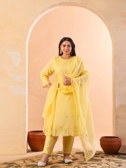 Yufta - Plus Size Silk Blend Butter Yellow Straight Kurta with Pant & Dupatta