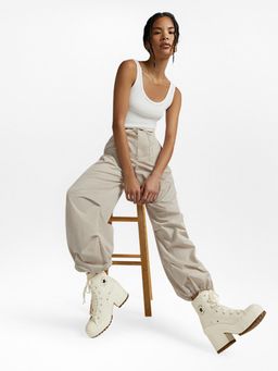 Converse - Unisex Chuck 70 De Luxe Heel High Top Sneaker