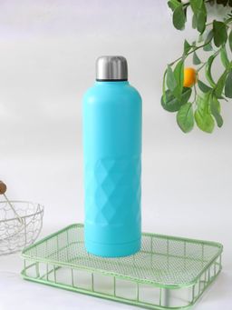 UMAI - Double-Walled Vacuum Insulated Stainless Steel Water Bottle|750ml (Light Blue)