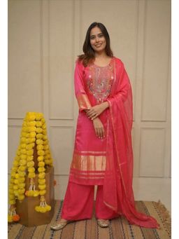 Ekta Textiles - Pink Elegant Viscose Embroidered Kurta with Pant and Dupatta