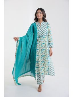 CHHAAP TILAK - Green Cotton Leaf Floral Motifs with Lace Yoke Kurta with Pant and Dupatta