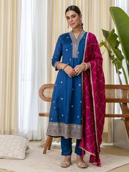 VredeVogel - Teal Embroidered Kurta with Pant and Dupatta