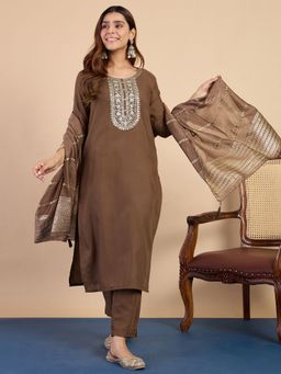 VredeVogel - Brown Silk Blend Embroidered Kurta with Pant and Dupatta