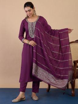 VredeVogel - Purple Silk Blend Embroidered Kurta with Pant and Dupatta