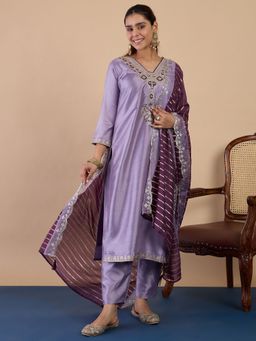 VredeVogel - Lavender Silk Blend Kurta with Pant and Dupatta