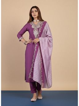 VredeVogel - Purple Silk Blend Kurta with Pant and Dupatta