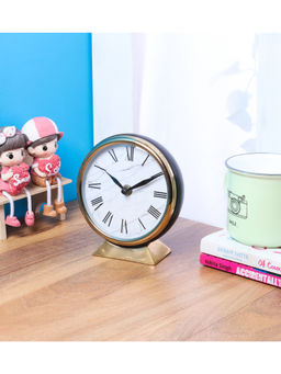 De Maison Decor - Black Dial Roman Analog Table Clock