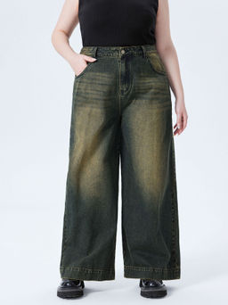 Cider - High Waist Straight Leg Jeans Curve & Plus