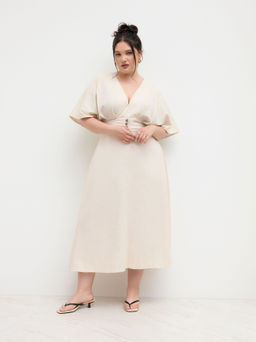 Cider - Linen-blend V-neck Ruffle Ruched Dress Curve & Plus