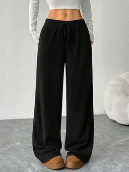 Outzidr - Black Drawstring Attached Relaxed Pant