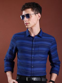 HIGHLANDER - Horizontal Striped Slim Fit Casual Shirt