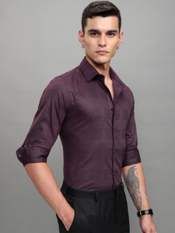 HIGHLANDER - Men Dobby Checked Purple Slim Fit Shirt